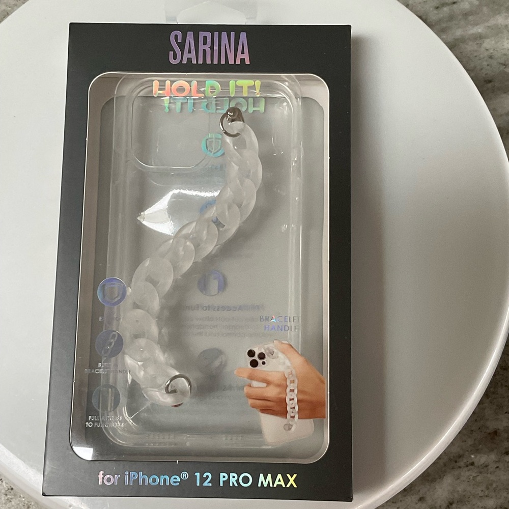 Sarina Hold It! iPhone case for IPhone 12 Pro Max with bracelet handle